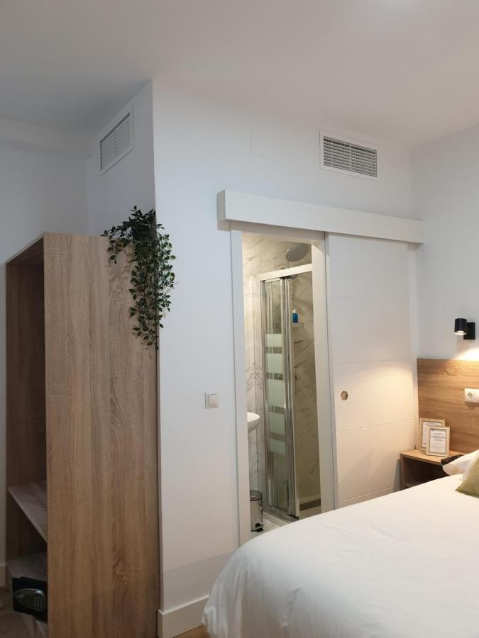 Norte Oviedo Rooms Мадрид Екстериор снимка