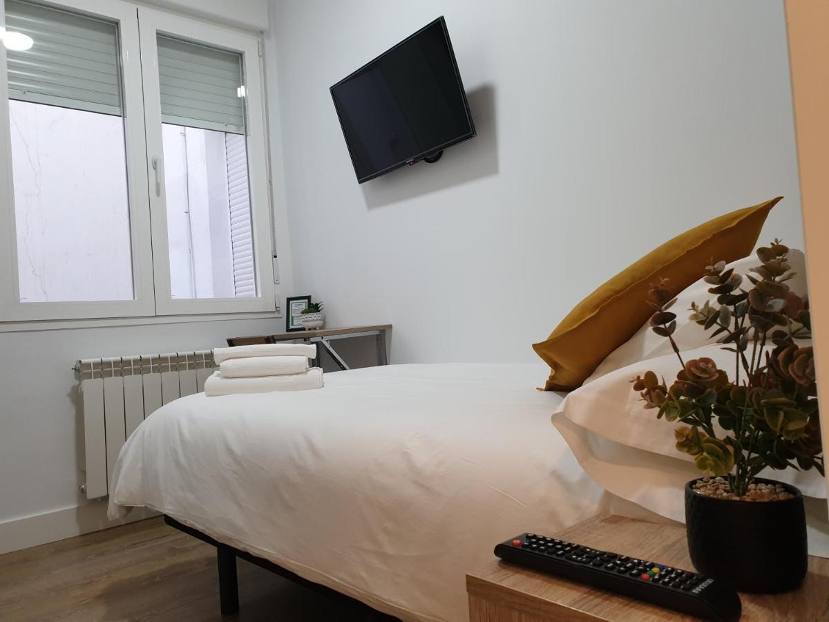 Norte Oviedo Rooms Мадрид Екстериор снимка