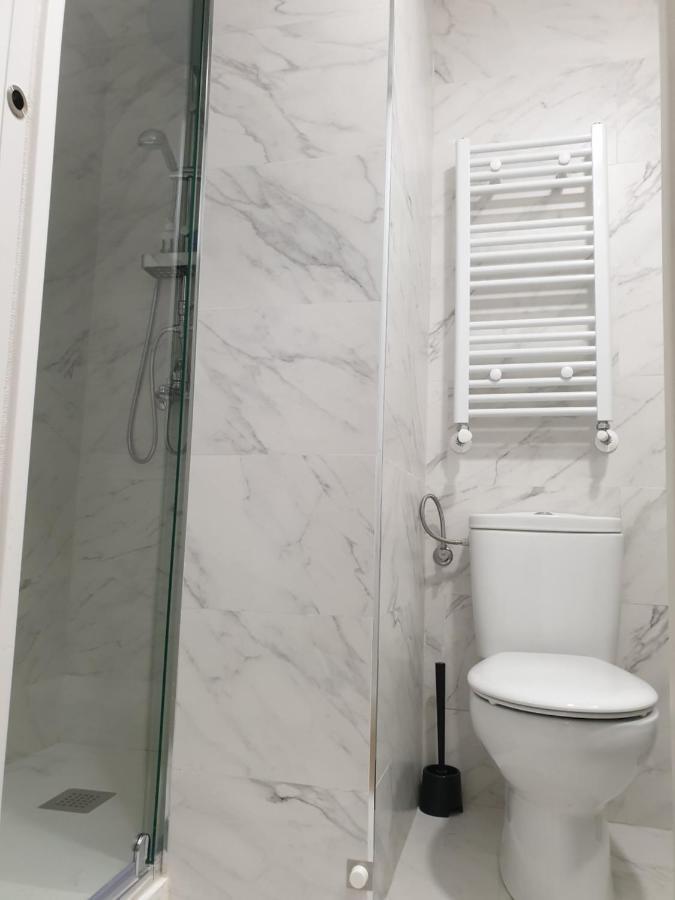 Norte Oviedo Rooms Мадрид Екстериор снимка