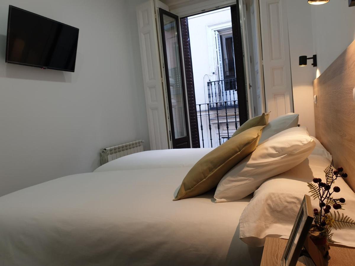Norte Oviedo Rooms Мадрид Екстериор снимка