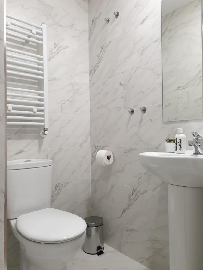 Norte Oviedo Rooms Мадрид Екстериор снимка
